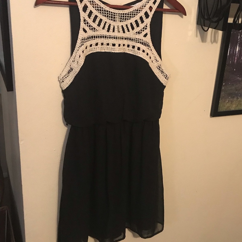 ⭐️5/25⭐️ Sleeveless black dress